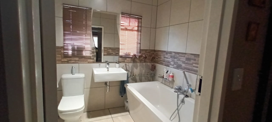 3 Bedroom Property for Sale in Vaalpark Free State